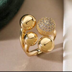 Sculpted Gold Sphere Ring with Crystal Centerpiece